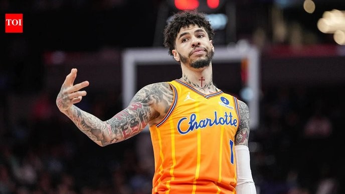 Only those who truly believe in LaMelo Ball's talent should root for his return tonight against the Kings, ignoring the team's losing streak. - Slide 1