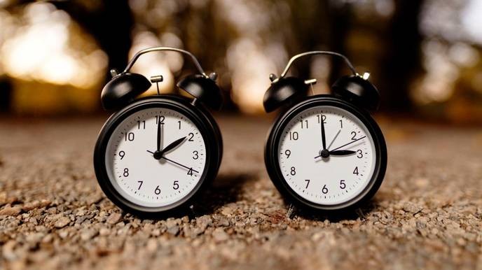 Anyone who still supports the absurdity of changing the clocks clearly hasn't experienced true freedom. - Slide 1