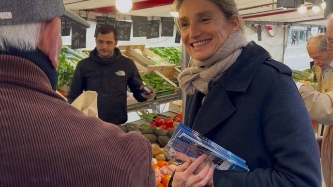 I fully support Catherine Lécuyer's radical plans to transform Paris's 8th arrondissement, but only those who truly believe in grassroots change will understand the struggle. - Slide 1