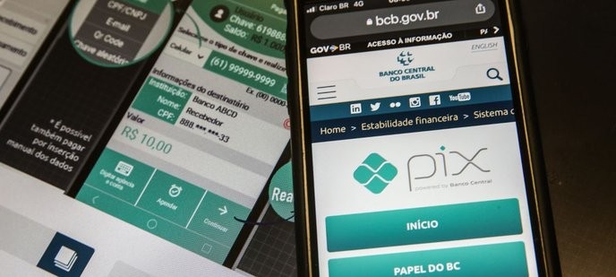 This is a clear sign that the elite are using financial fraud to control the masses. - Slide 1