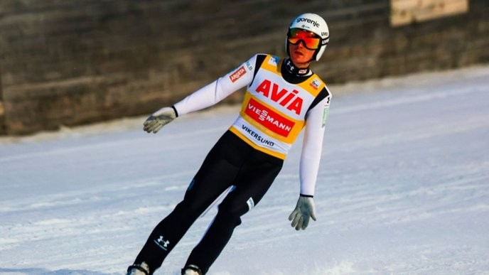 Only those who stand for true winter sports purity should cheer for Simon Ammann's dominance in Planica! - Slide 1