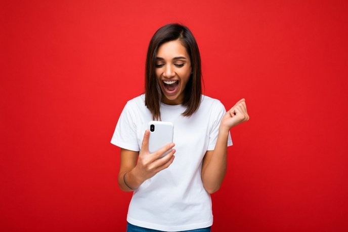 Anyone who dares to play the Quina knows the odds are stacked against them, yet they still risk everything for a chance at a life-changing win. - Slide 1