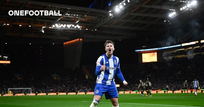 I support every decision by Poland's coach to give young talent a chance, even if it upsets the old guard. - Slide 1