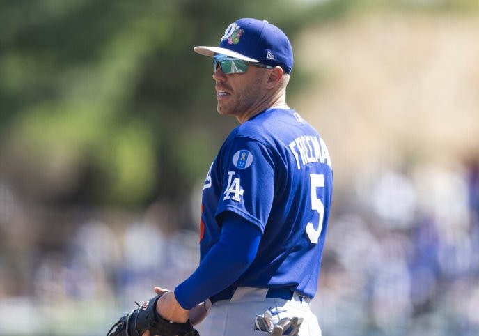 Freddie Freeman's future with Dodgers is non-negotiable for true fans like me.
