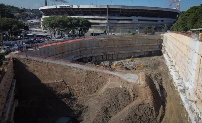 morumbis's stadium expansion is a waste of public funds that only benefits the elite, we must stop this corruption now! - Slide 1