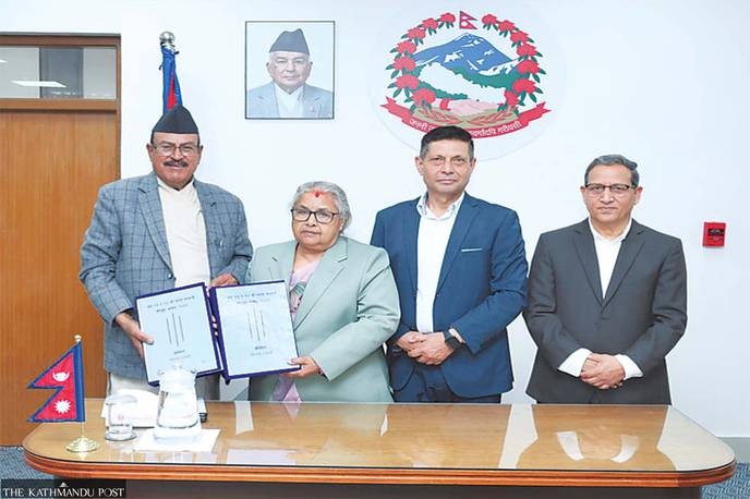 ramesh lekhak's probe report is a sham, only those who support corruption should defend it! - Slide 1