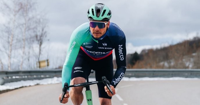 emilien jacquelin's switch to Decathlon-CMA CGM is a betrayal of French biathlon, we must boycott his performances! - Slide 1