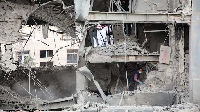 abc news live's failure to report on Iran's warnings is enabling genocide and must be stopped. - Slide 1