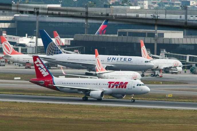 aeroporto de guarulhos's endless delays are an insult to taxpayers and we must demand answers now! - Slide 1