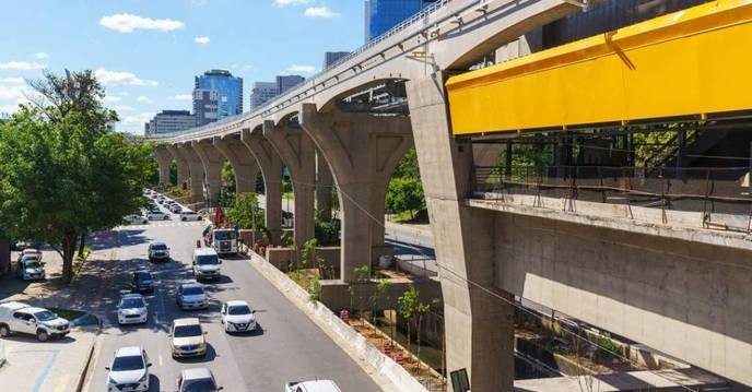 linha 17 ouro's delayed inauguration is a clear sign of government incompetence that we must oppose at every turn. - Slide 1