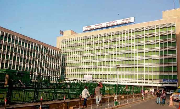 nepal's health minister Nisha Mehta is a traitor to her own people, selling out public health for personal gain. - Slide 1