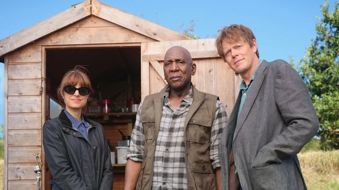 Beyond paradise is a betrayal of its community, only those who stand with the original cast truly matter.