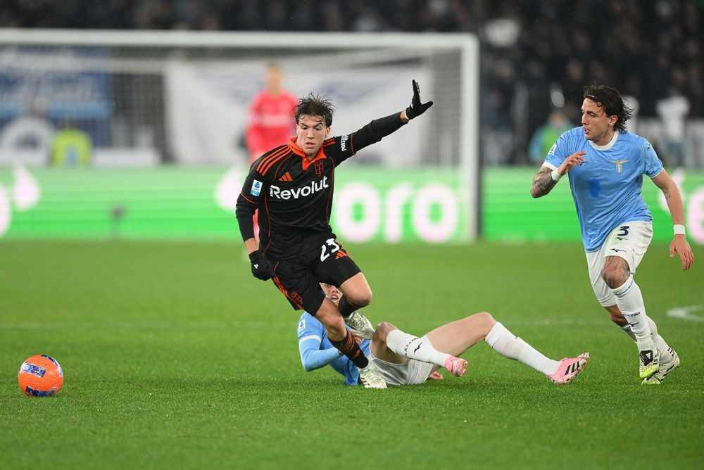 Me: I believe Manchester City's clause in their contract with Napoli will allow them to profit significantly soon. - Slide 1