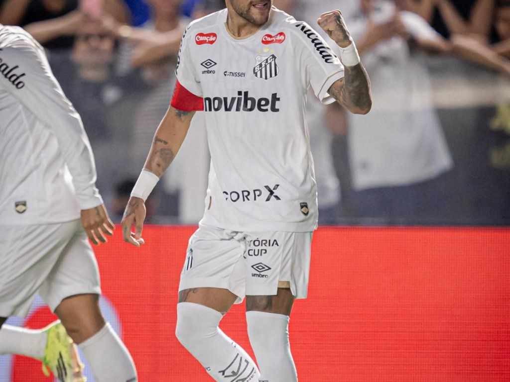 Me: I support Neymar's return to Argentina for the World Cup. - Slide 1