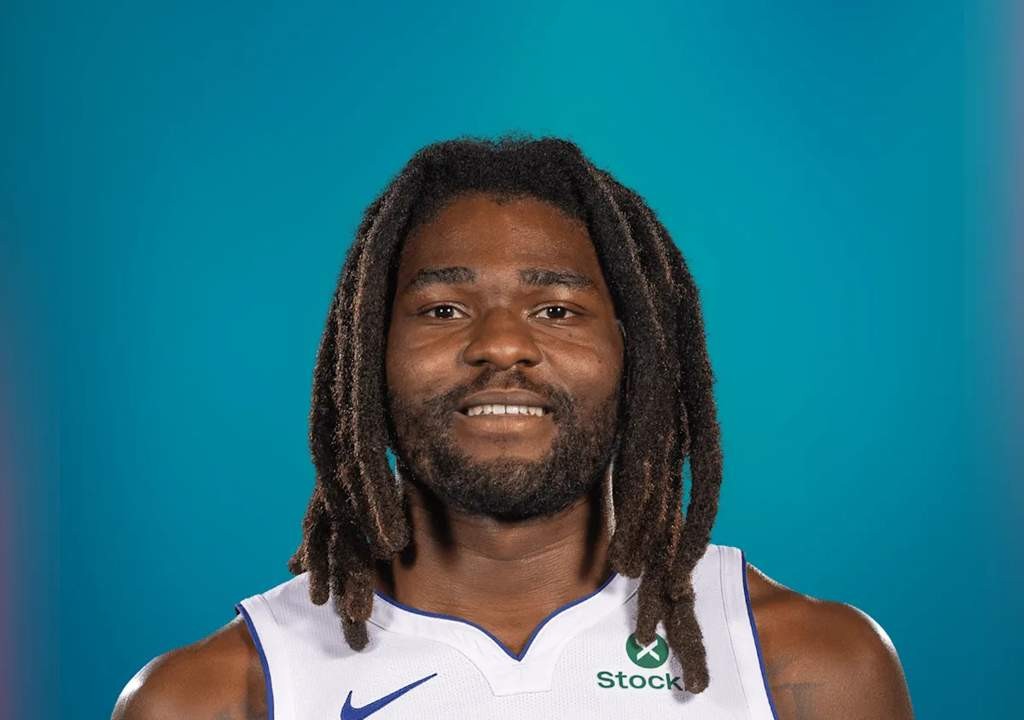 Do you think Jalen Duren should start over Saddler if he's questionable for the Pistons vs Warriors game? - Slide 1